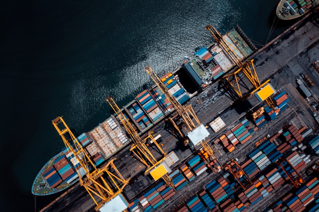 Container freight rates rise from US-$500 to over US-$4,000