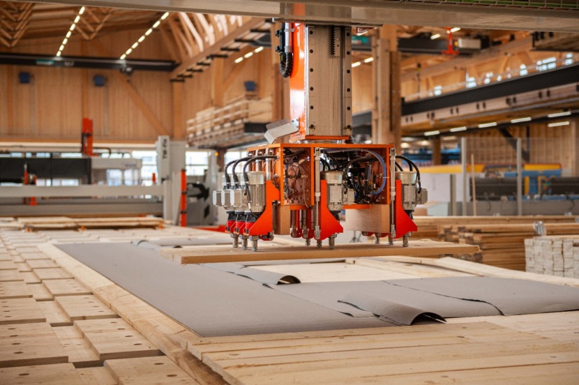 Smart prefabrication for modular timber construction