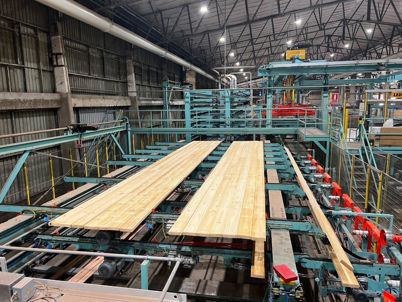 European technology shapes Uruguay’s first glued timber plant